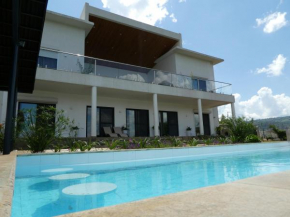 Luxurious New-Built Home with Pool and Valley View